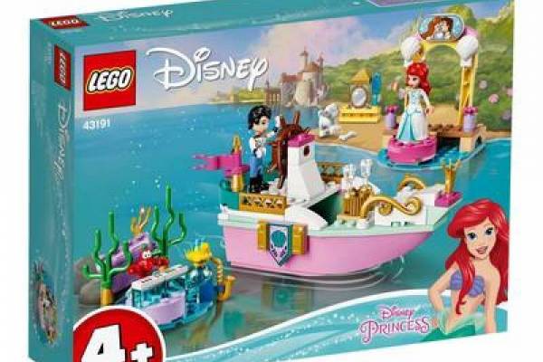 Конструктор LEGO Disney Princess "Святковий човен Аріель" арт.43191
