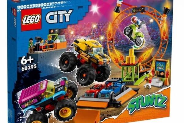 Конструктор LEGO City "Арена для шоу каскадерів" арт.60295