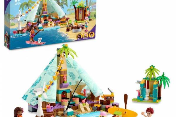Конструктор LEGO Friends "Кемпінг на пляжі" арт.41700
