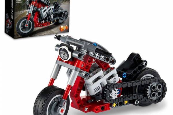 Конструктор LEGO Technic Мотоцикл арт.42132